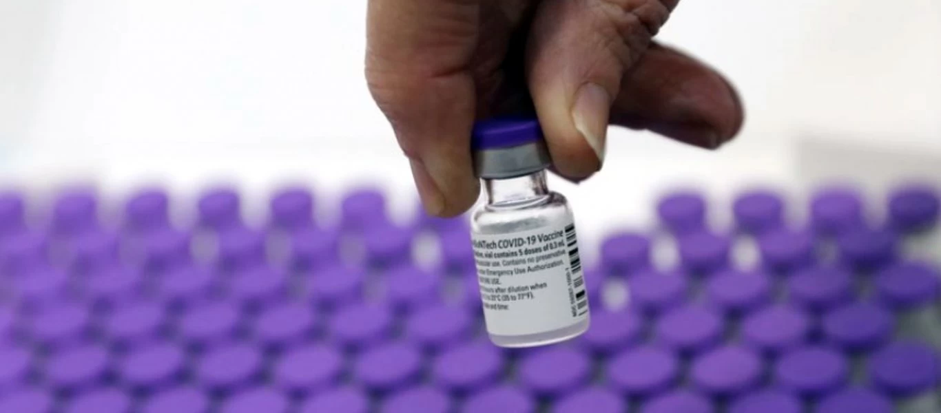 Κω: Φιαλίδιο εμβολίου της Pfizer έκανε... «φτερά» από εμβολιαστικό κέντρο